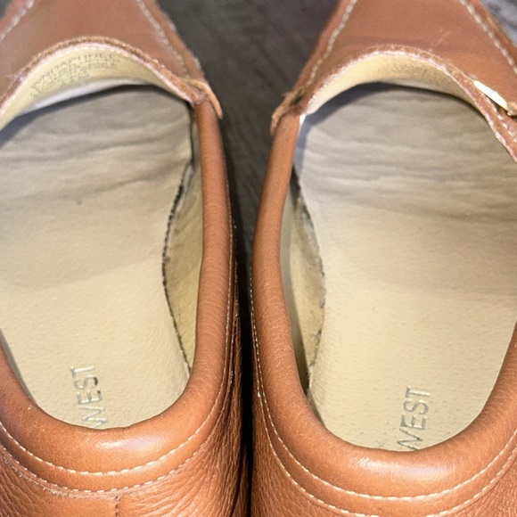 NINE WEST| slip on loafers - Picture 10 of 10